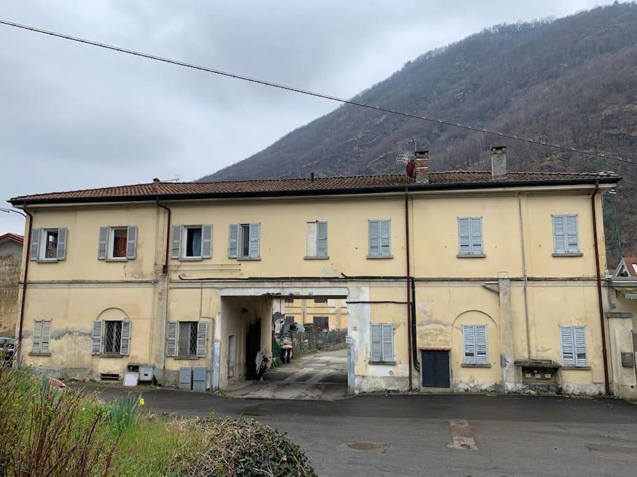 Piccolo Monolocale A Verbania Exterior photo